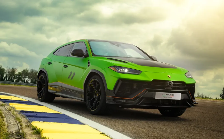Lamborghini Urus Essenza Scv12 F1