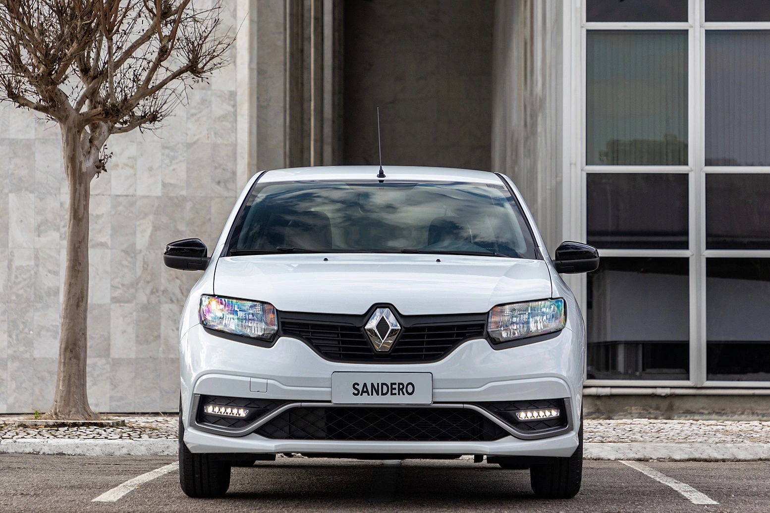 Sandero 2020 F2