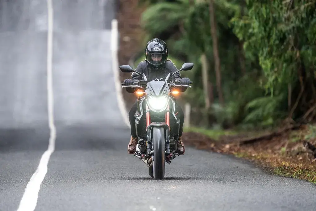 Nova Honda Hornet Cb750 Hornet 2023 (9)