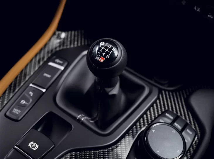 Toyota cria câmbio e embreagem para carro elétrico