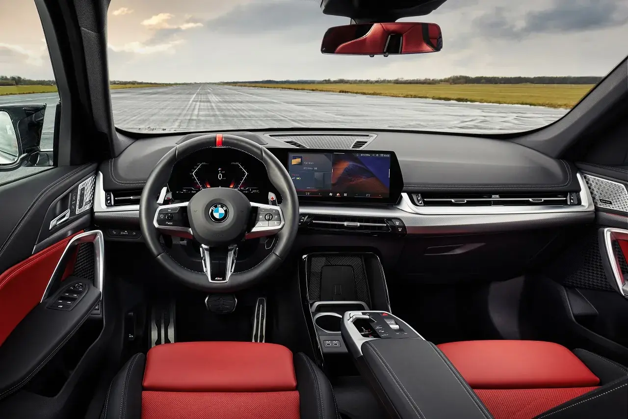 INSANO! Novo SUV da BMW chega com o motor de quatro cilindros mais