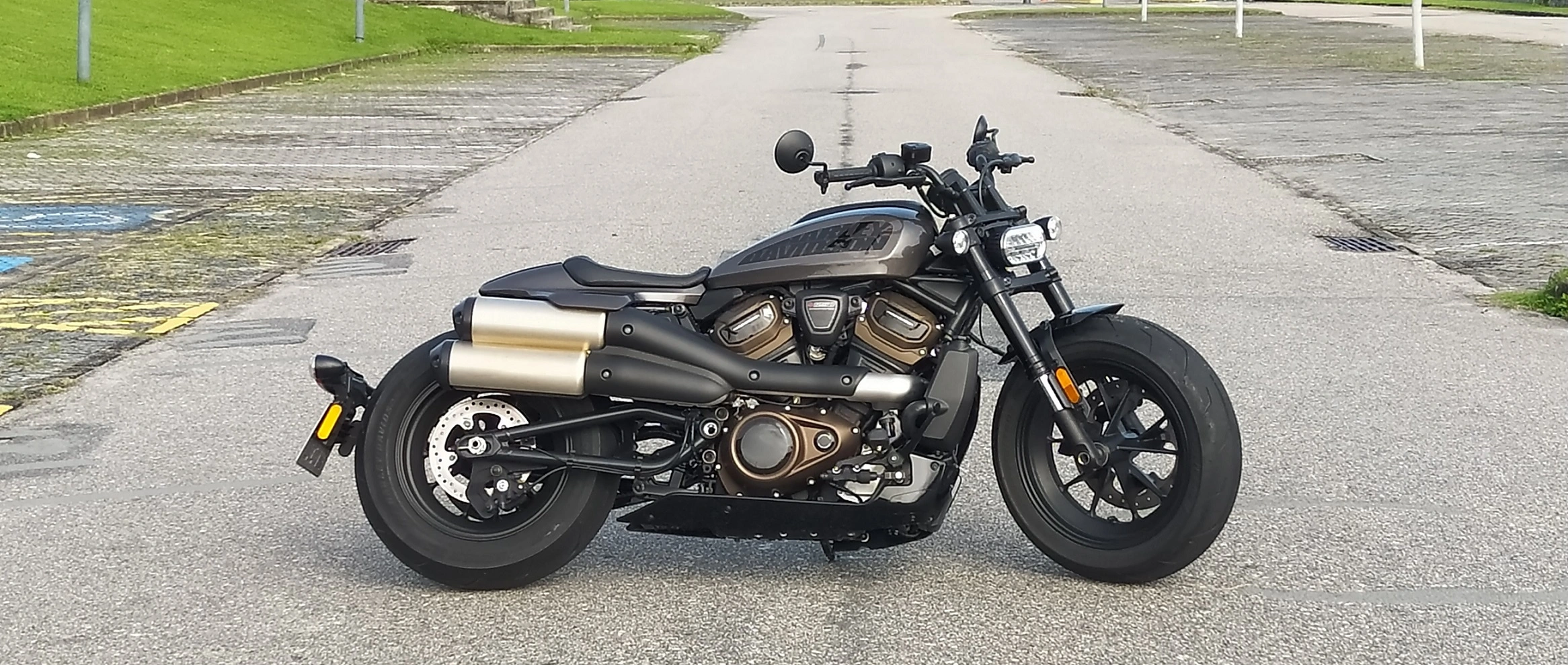 Harley Davidson Sportster S (2)
