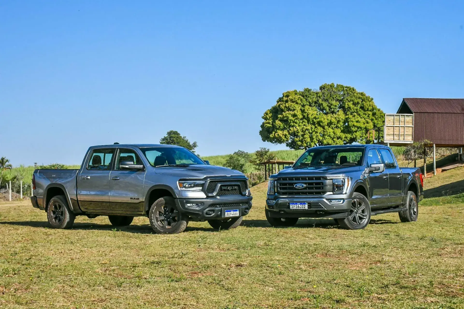 Comparativo Ford F 150 Lariat X Ram 1500 Rebel 2757 (1)