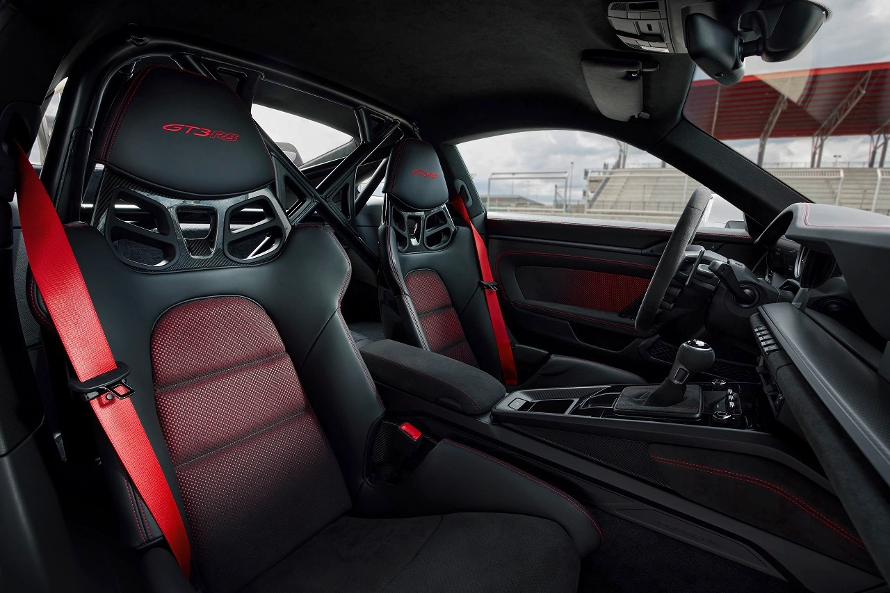 Porsche 911 Gt3 Rs F4