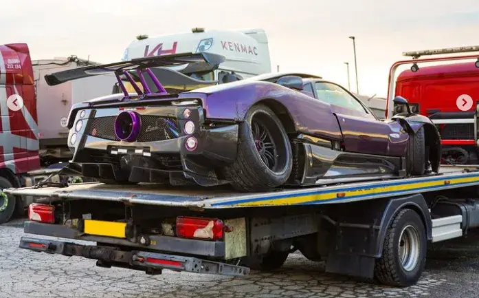 Lewis Hamilton Pagani Zonda 760 Lh 02