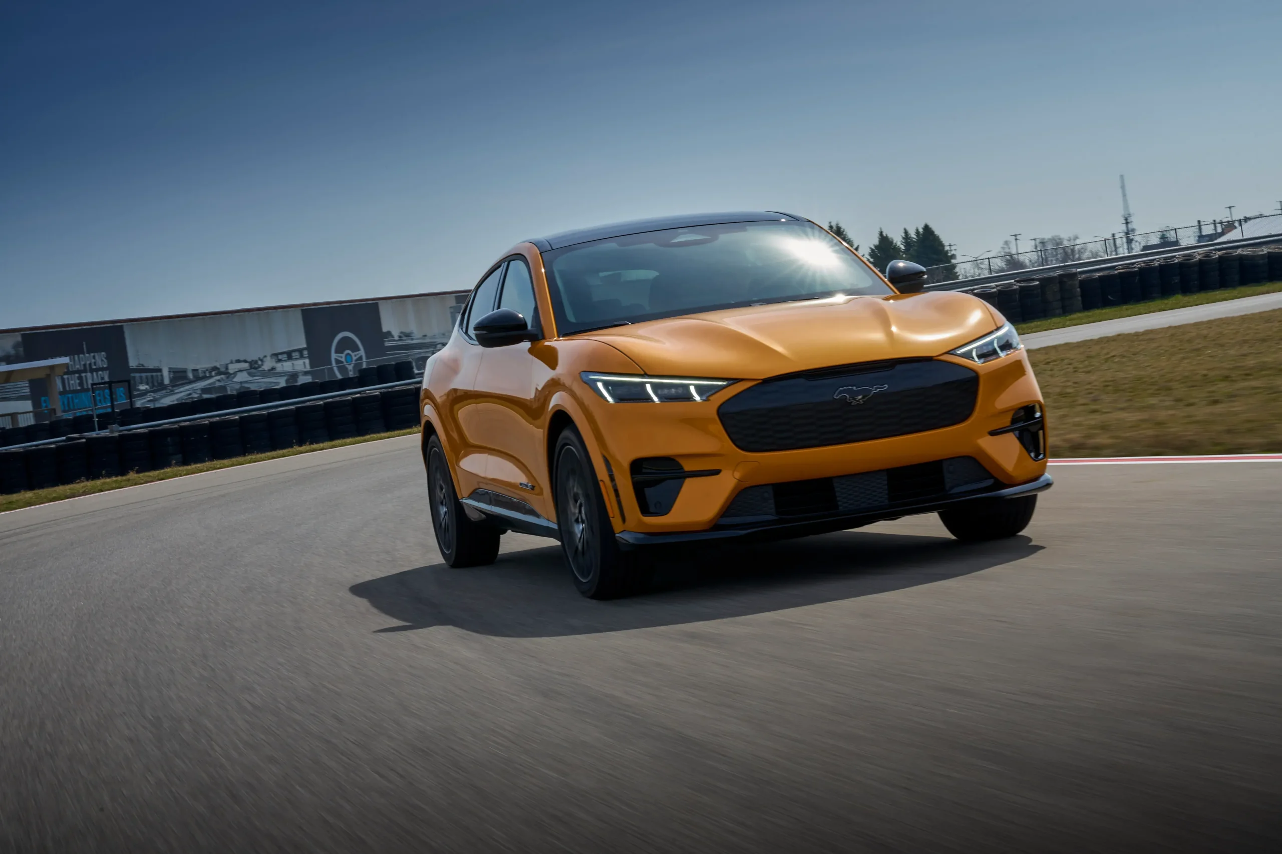 2021 Mustang Mach E Gt 08