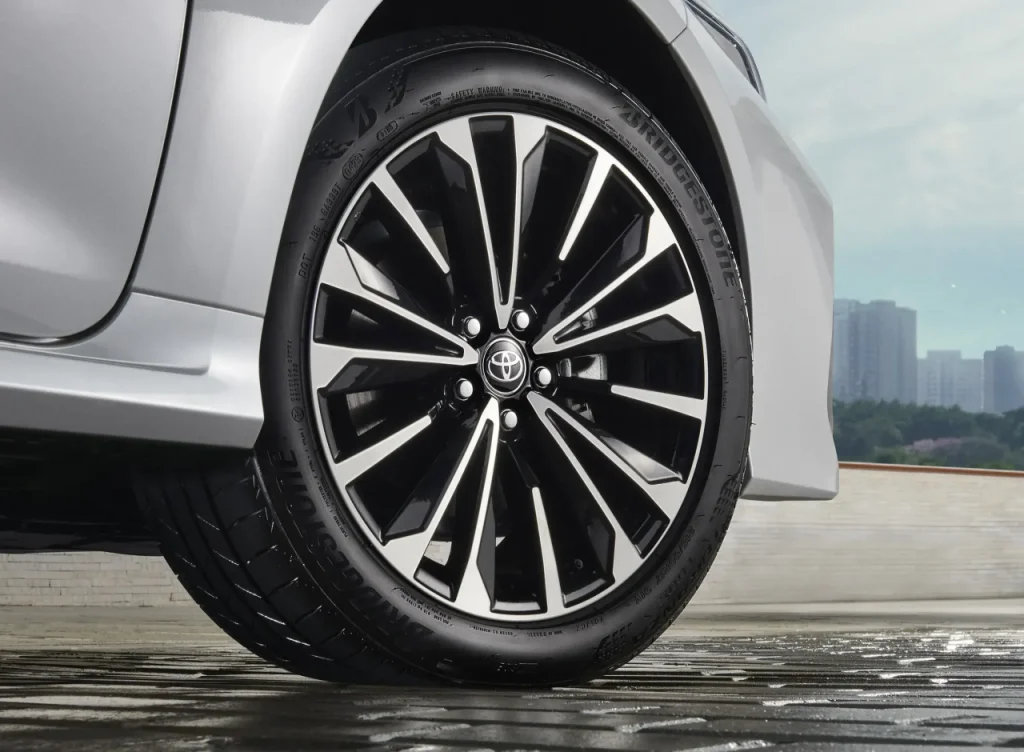 Toyota GR Corolla 2024 versões, preços e equipamentos Webmotors