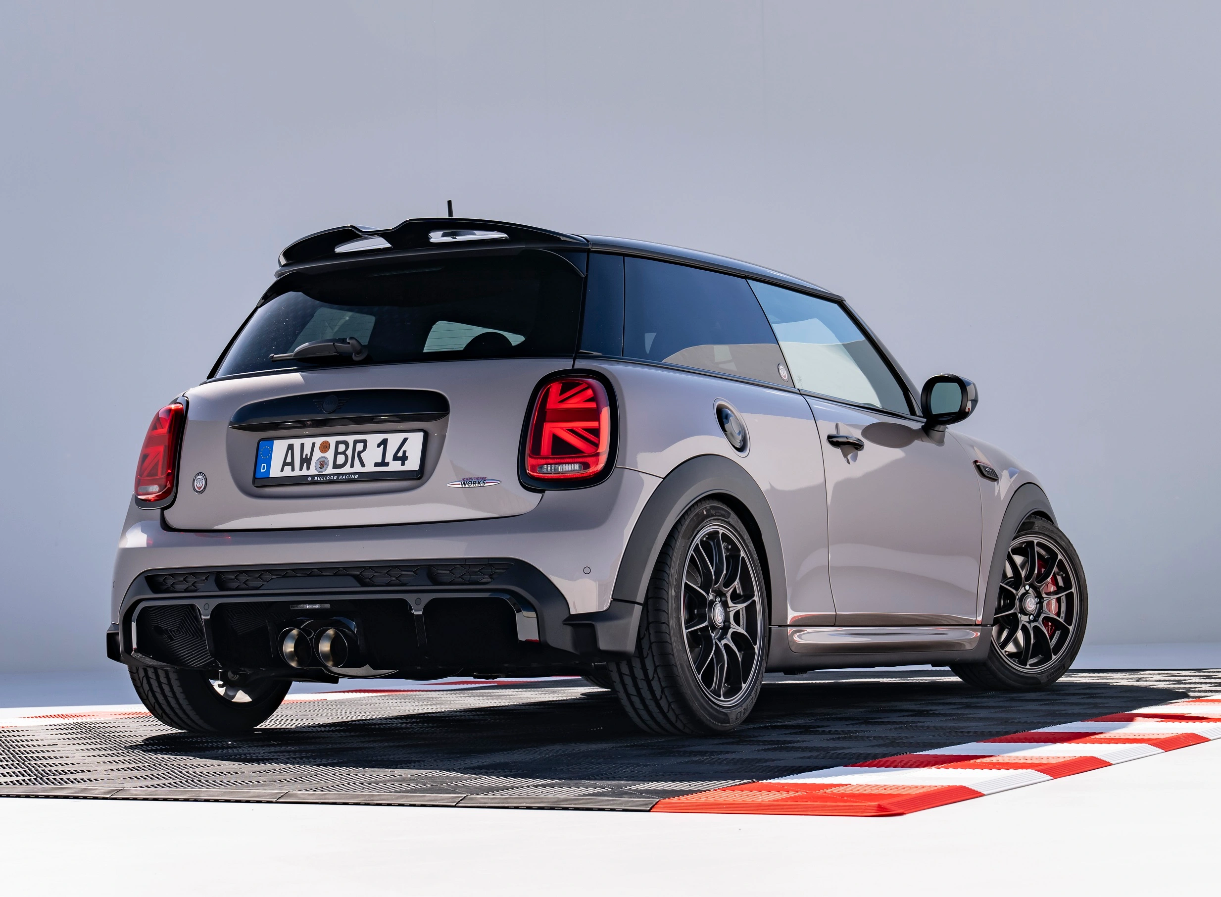 Mini Cooper John Cooper Works Bulldog (3)
