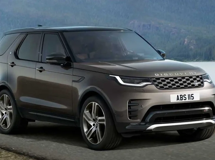 Land Rover Discovery tem novo motor na linha 2025