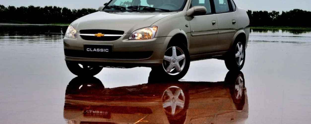 Corsa Hatch: compacto é destaque no mercado de usados