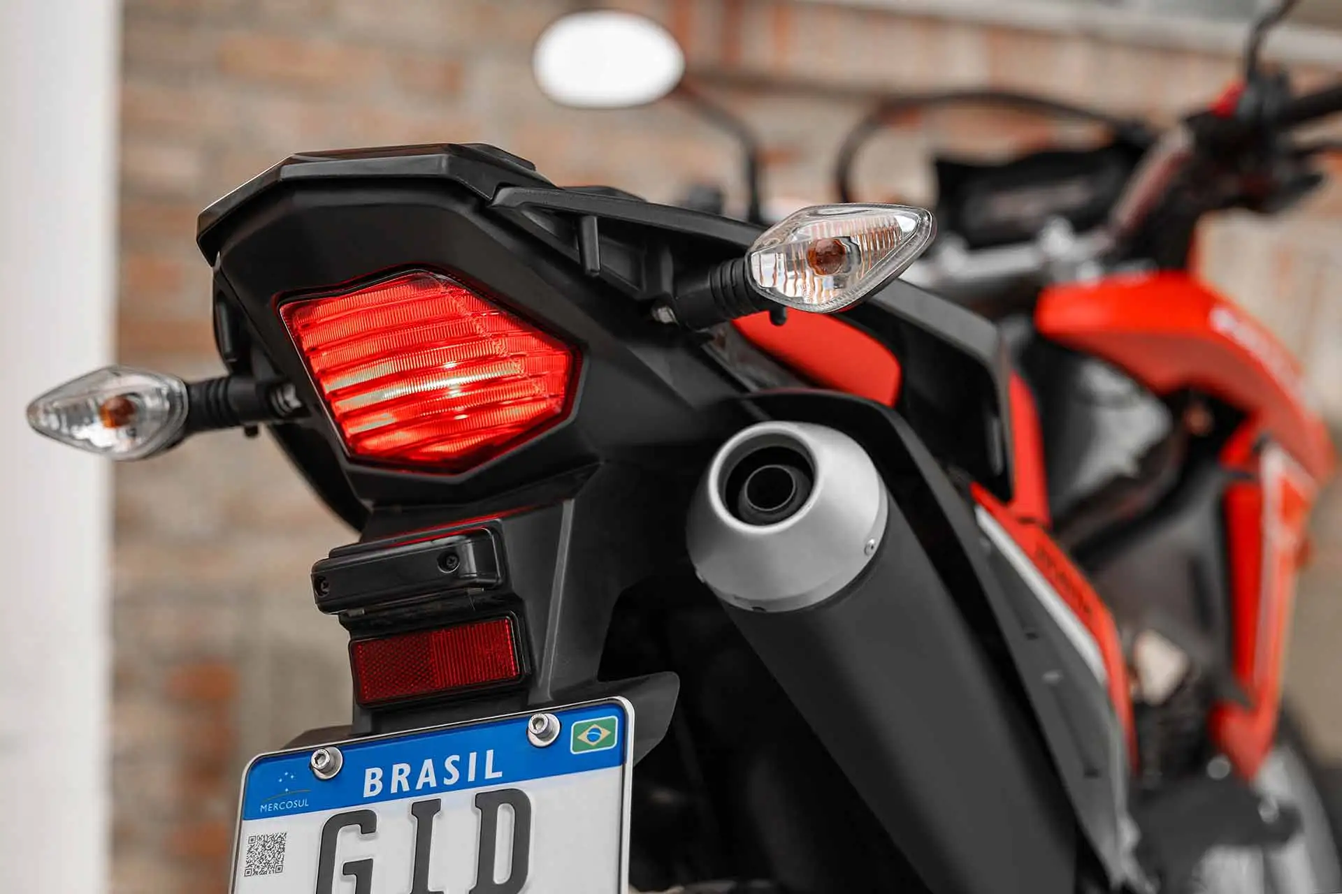 Honda Nxr 160 Bros Traseira Honda Divulga├º├úo