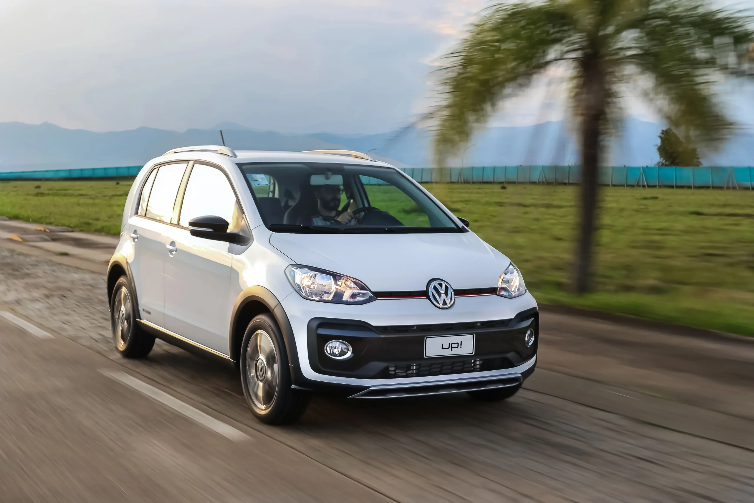 Volkswagen Up Destaque