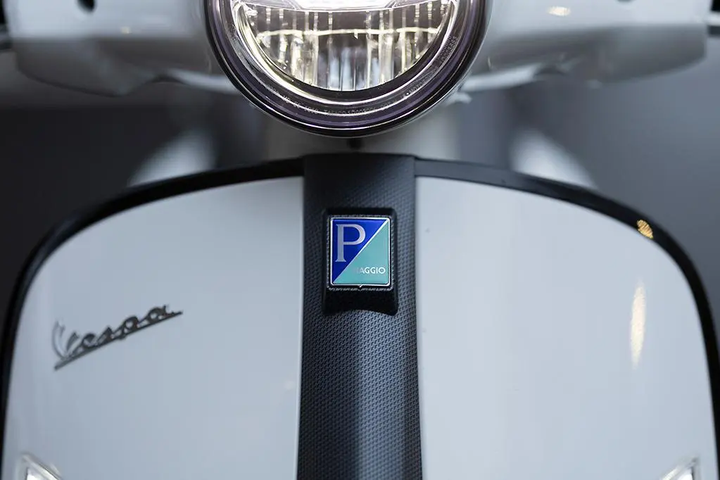 Vespa inicia vendas da linha 2022 no Brasil