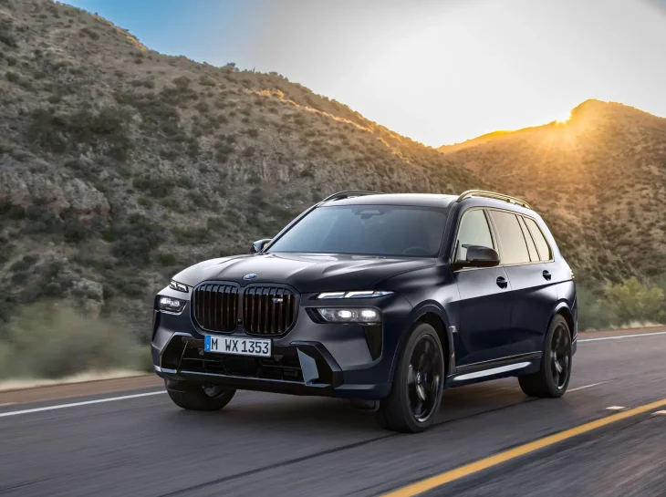 Ainda a combustão, BMW X7 é lançado no Brasil