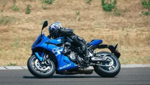 Suzuki Gsx 8r 2