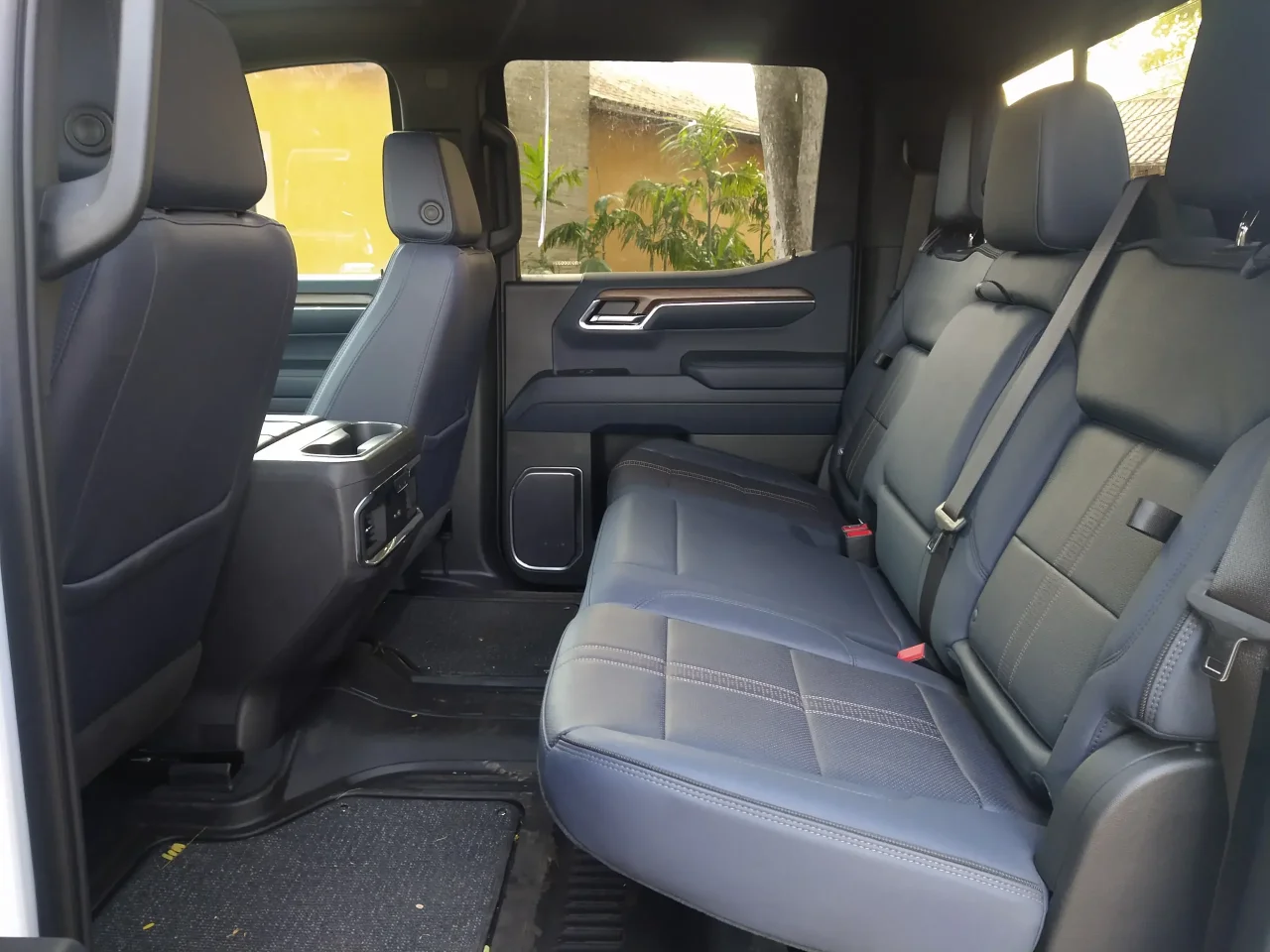 Chevrolet Silverado 12