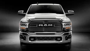 Ram 2500 Laramie 2022 3 picapes