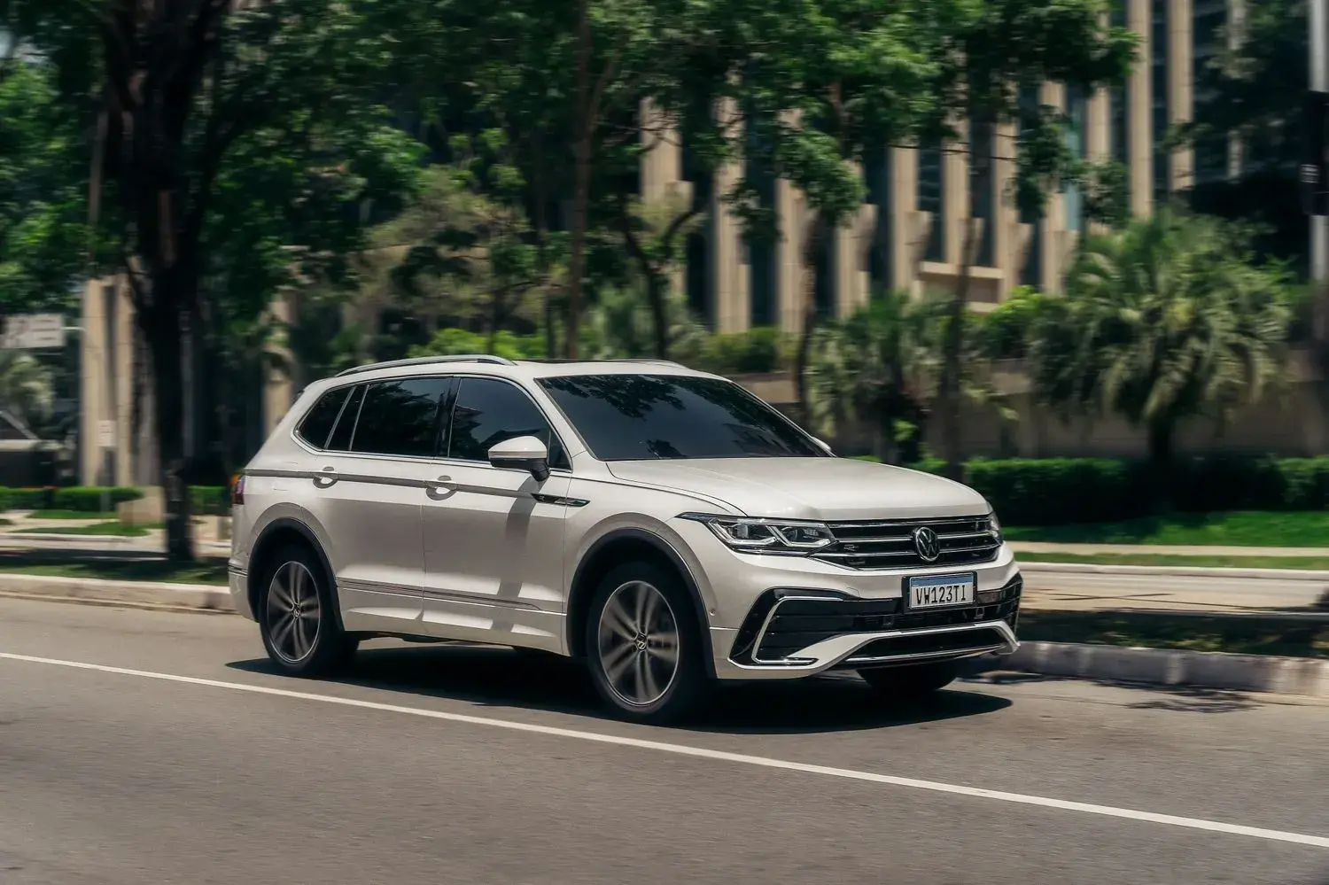 Volkswagen Tiguan Allspace R Line 2024