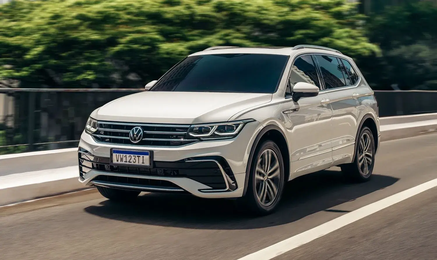 Volkswagen Tiguan Allspace R Line 2024 5
