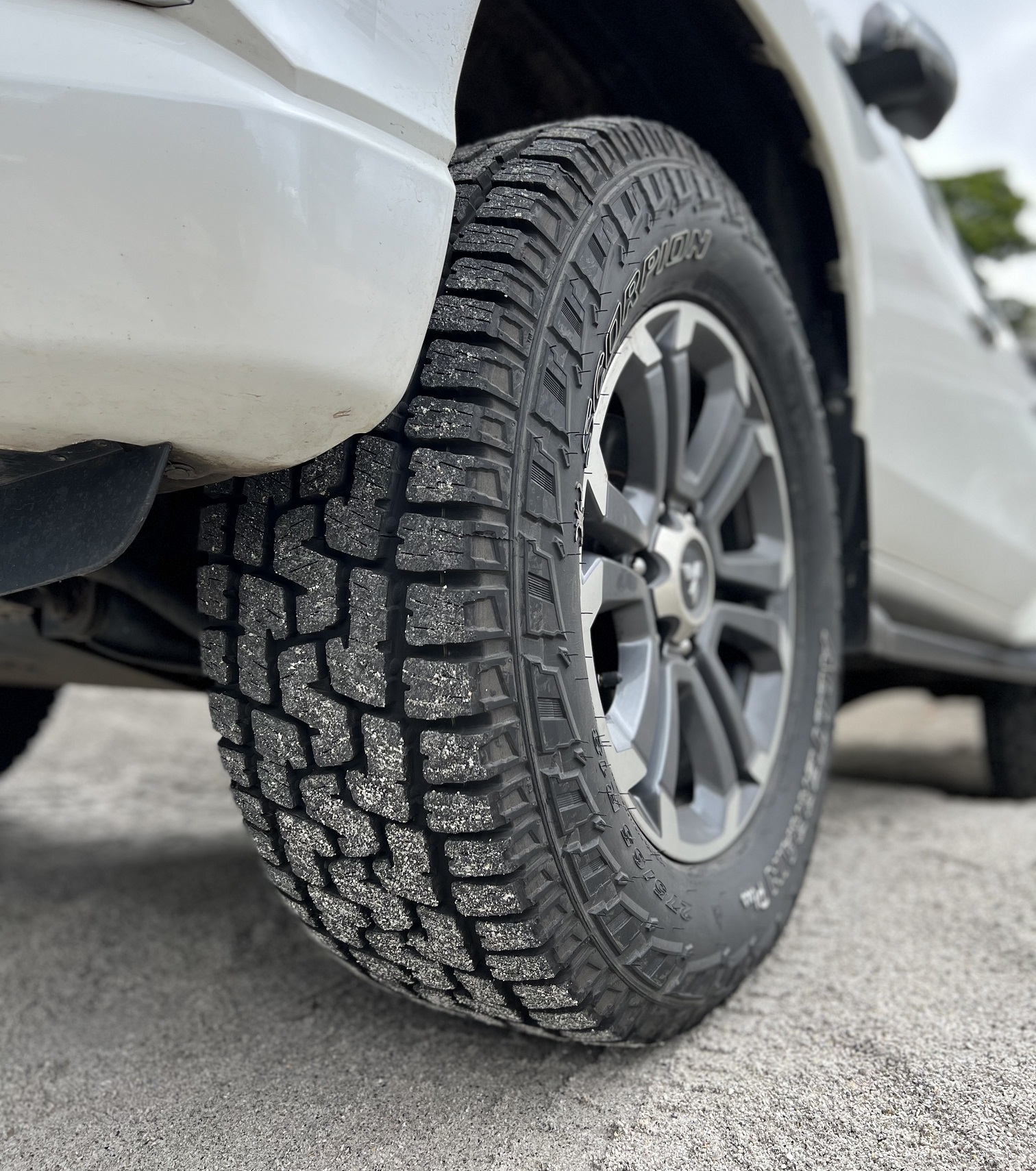 Pneu Scorpion All Terrain Plus Na Picape