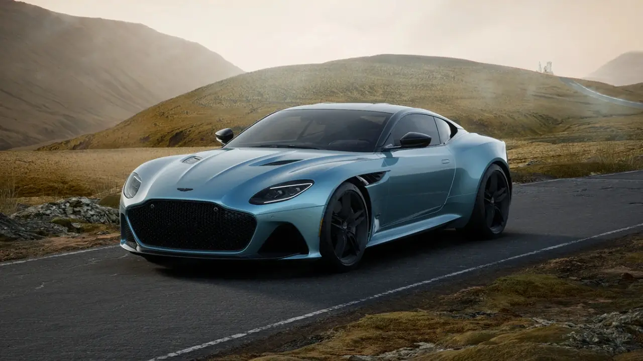 Aston Martin Dbs 2023