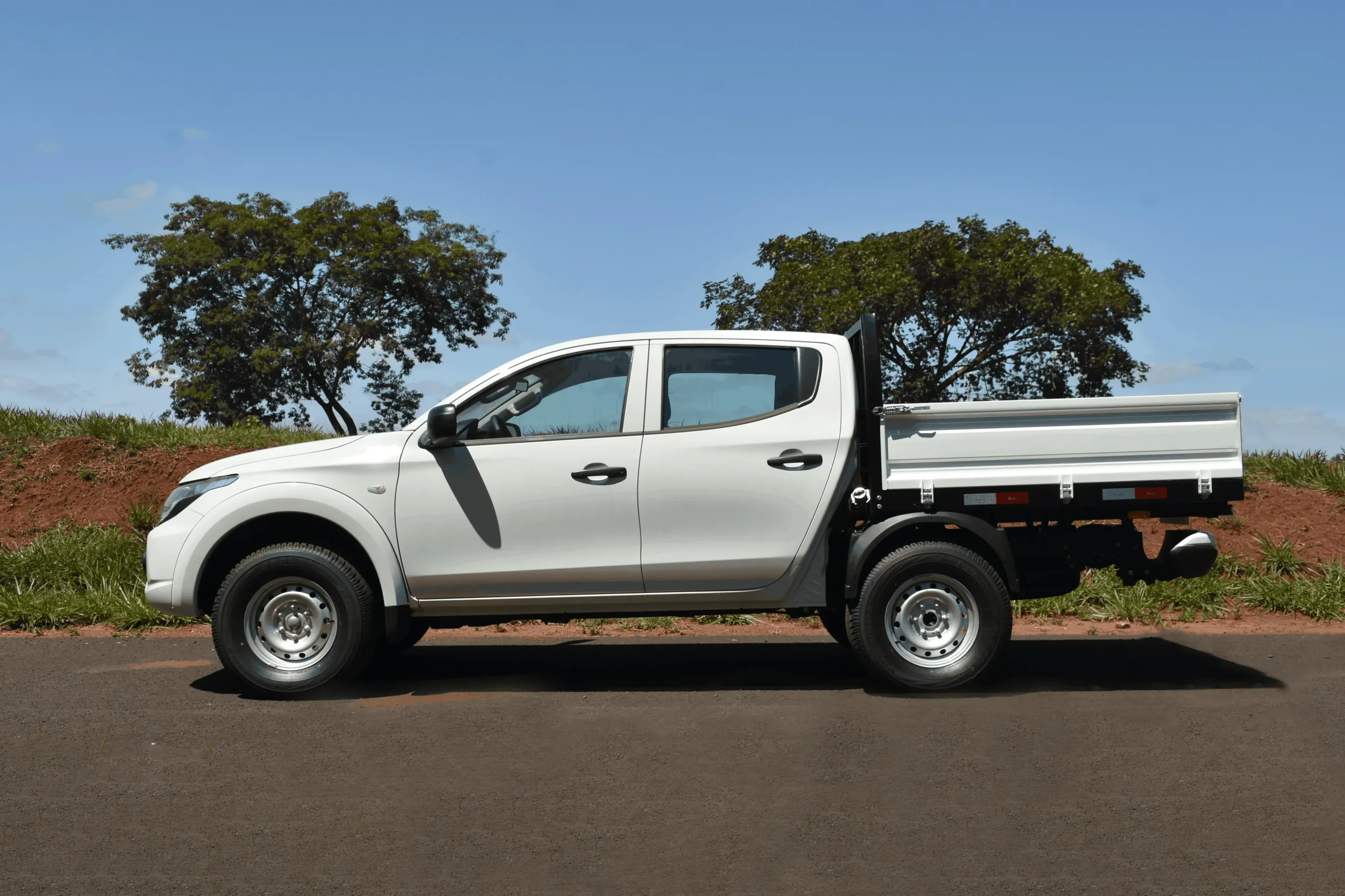 Mitsubishi L200 Triton Cacamba (1)