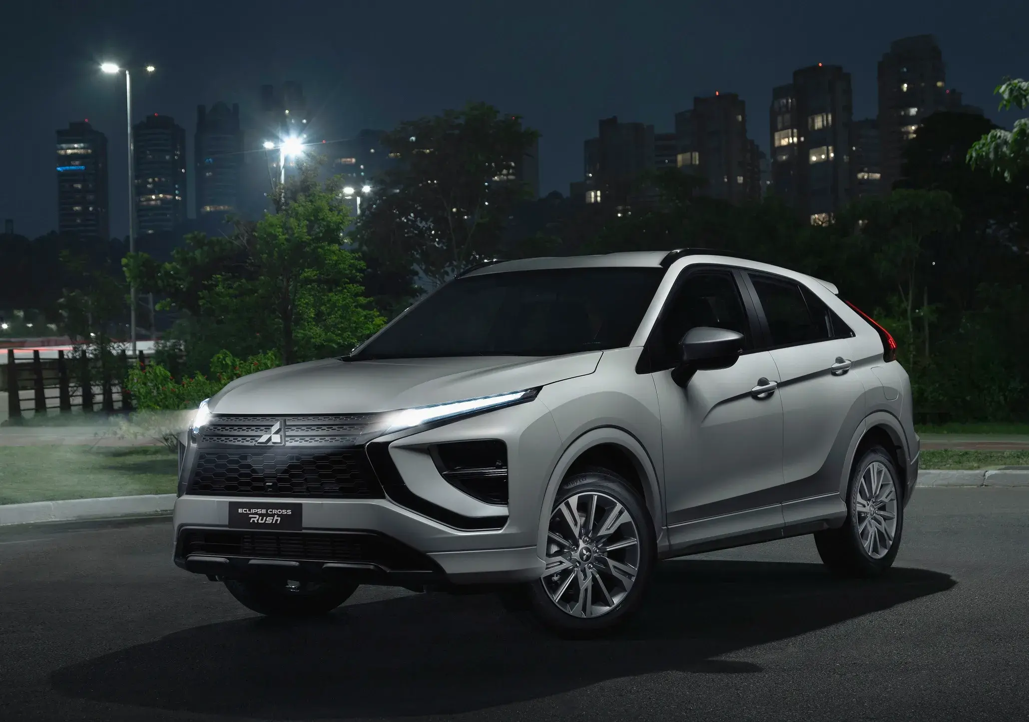 Mitsubishi Eclipse Cross Rush (12)