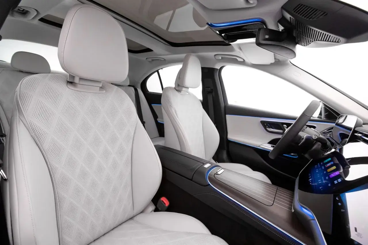 Mercedes E 300 Exclusive 14