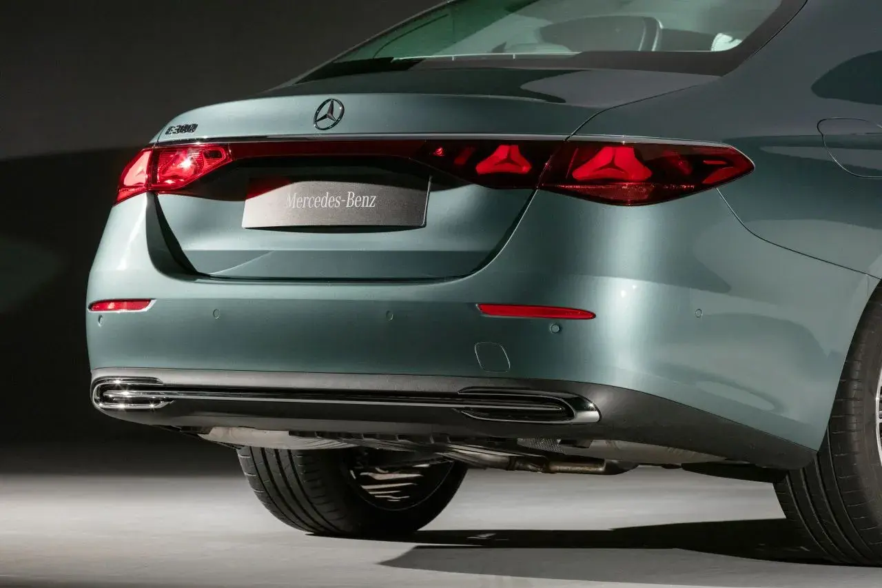 Mercedes E 300 Exclusive 7