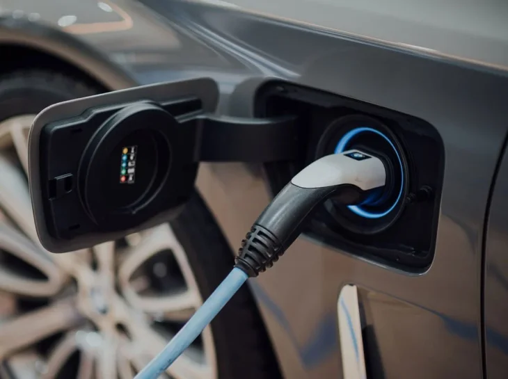 Elétricos elevam prejuízo para 18 marcas no mundo