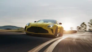 2025 Aston Martin Vantage 1 Destaque