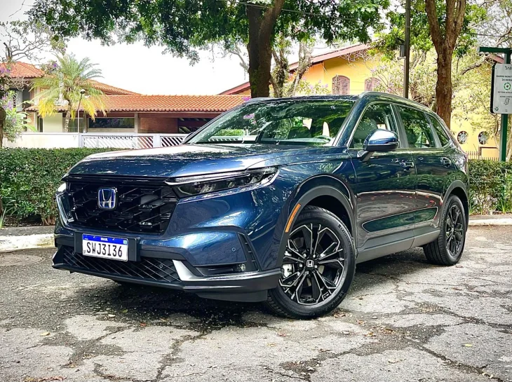 Honda CR-V híbrido chega por R$ 352.900