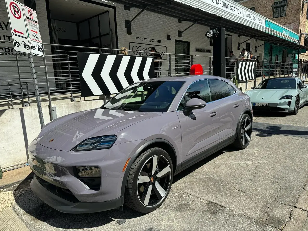 Porsche Macan Elétrico Sxsw