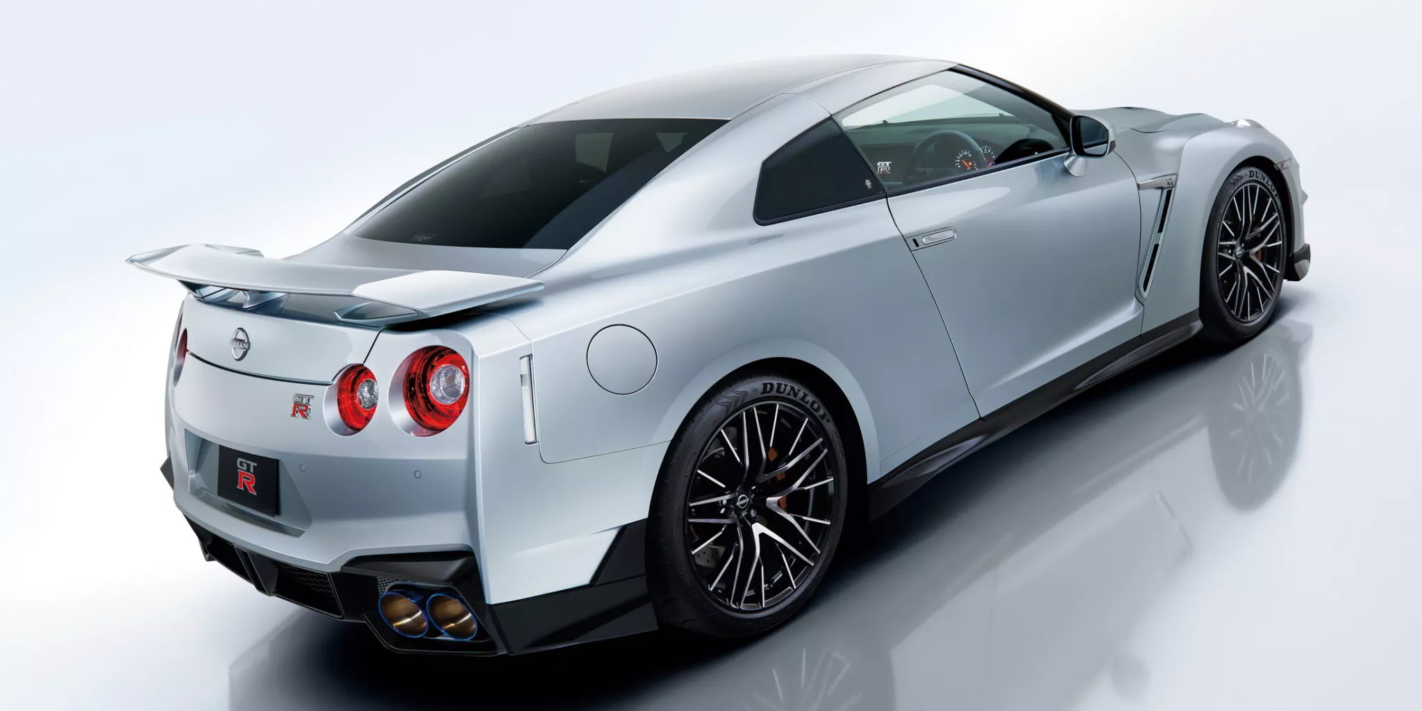 Lá vem o japonês voador eis o Nissan GTR 2025 Webmotors