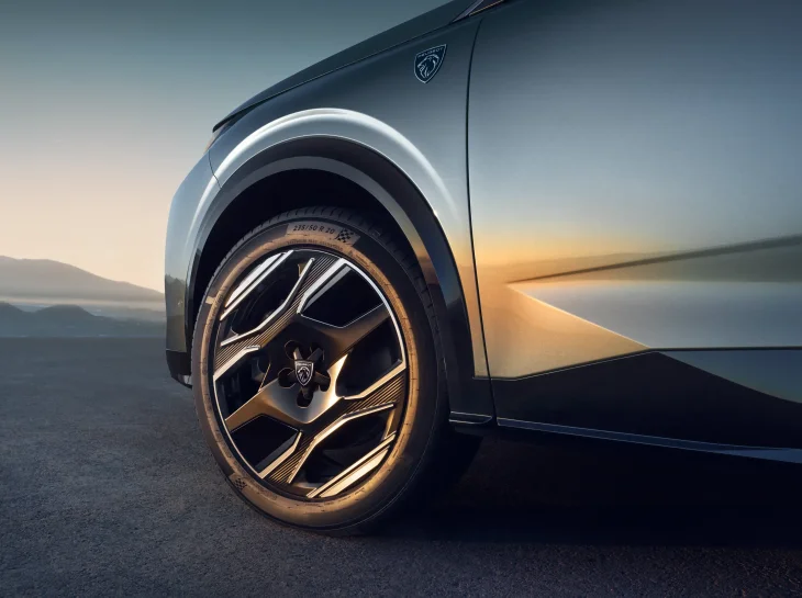 Peugeot 5008: todo novo e com versão elétrica