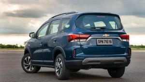 Entre os carros usados com porta-malas gigantes, a Chevrolet Spin merece destaque especial