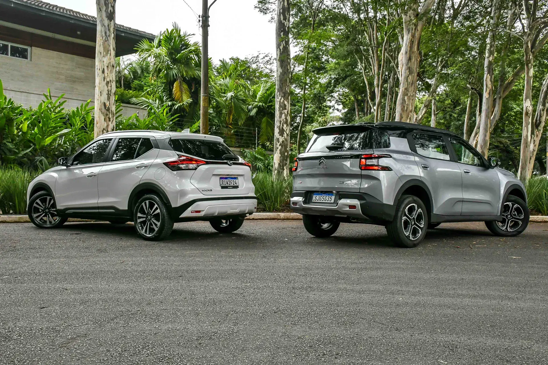 Comparativo Nissan Kicks Advance X Citroen C3 Aircross 2369