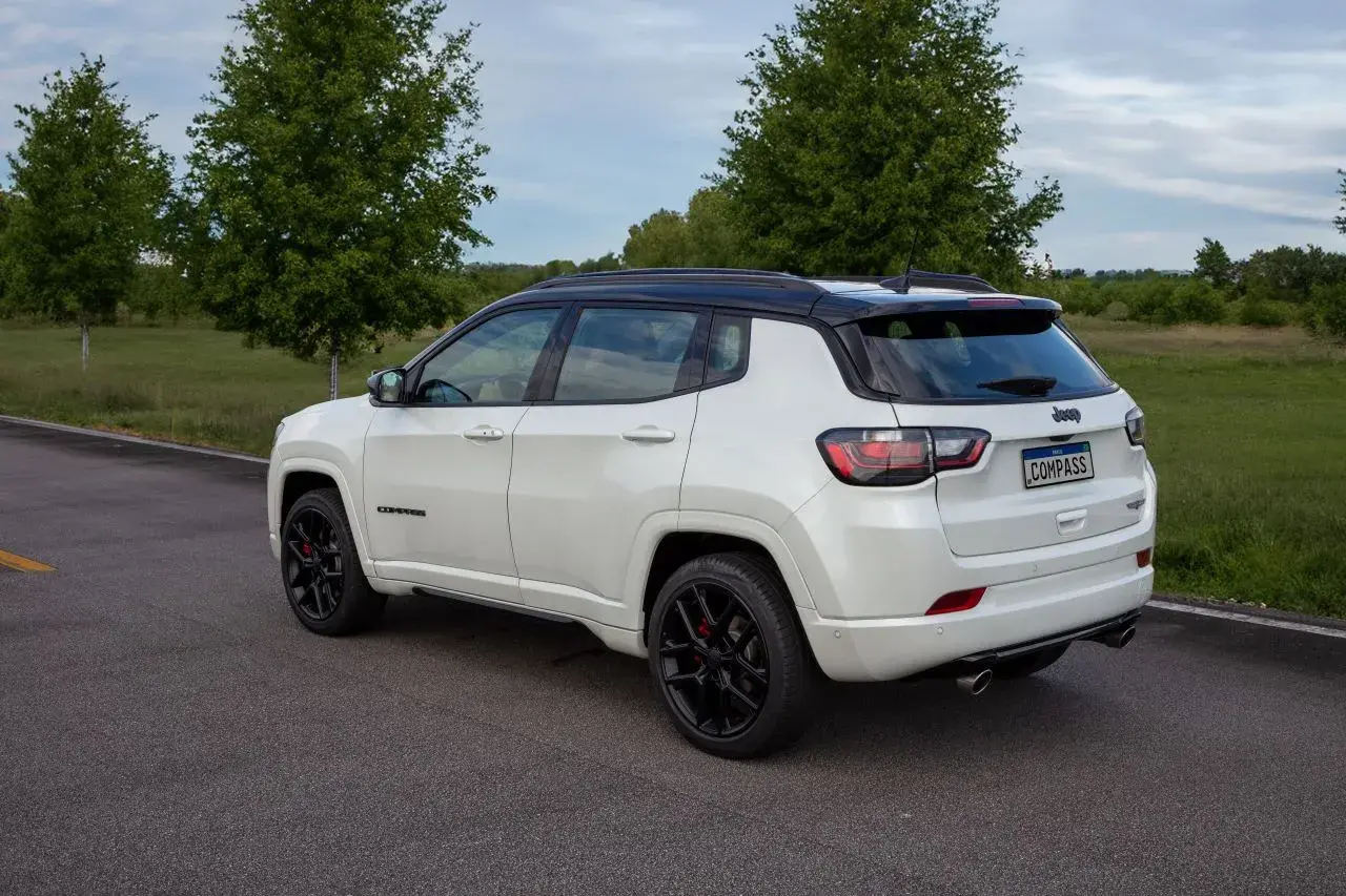 Jeep Compass 2025 versões, equipamentos e preços