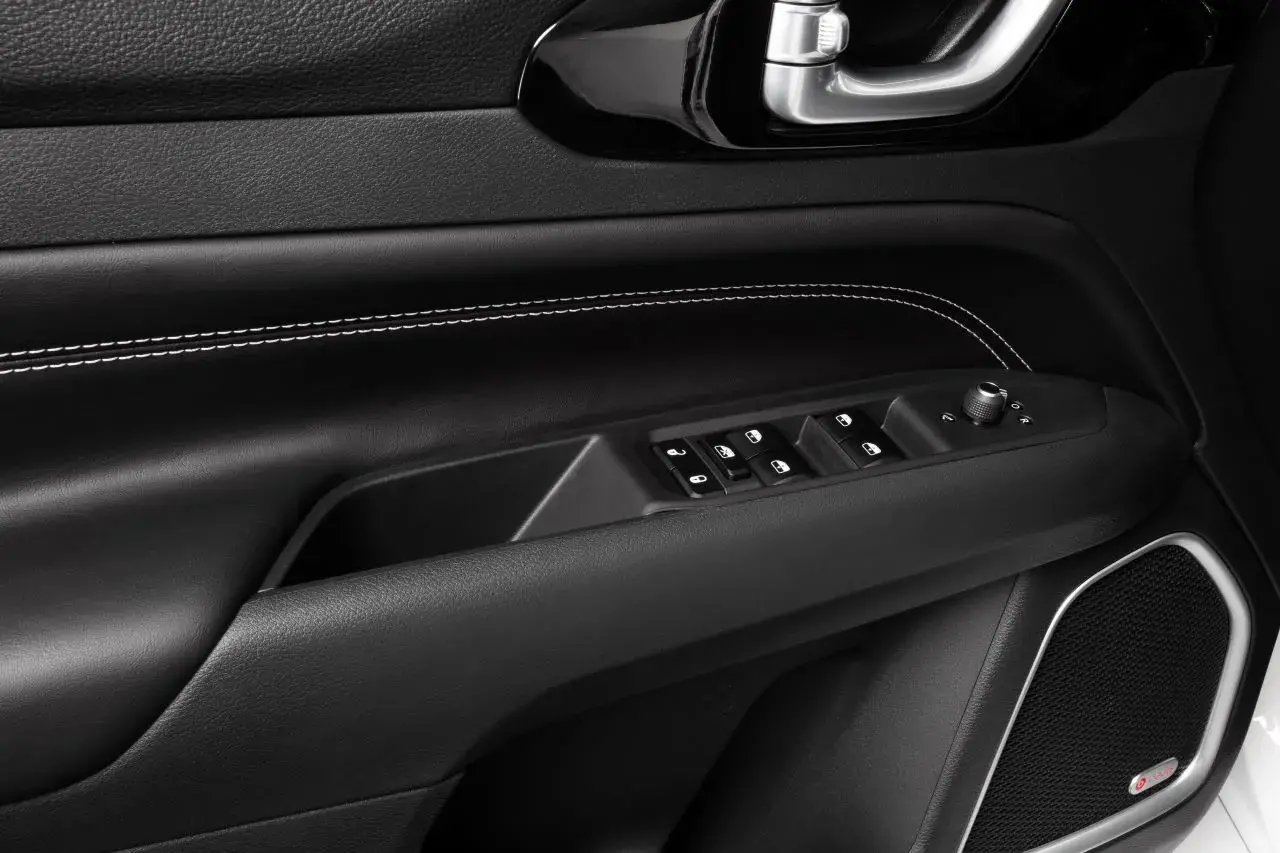 Compass Blackhawk 036