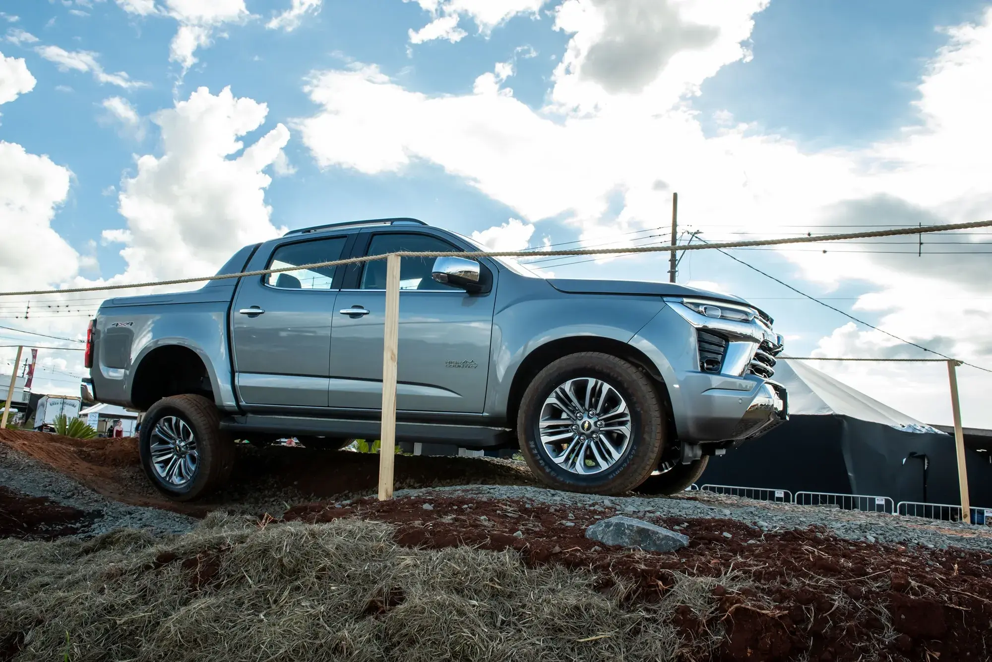 Nova Chevrolet S10 High Country 4