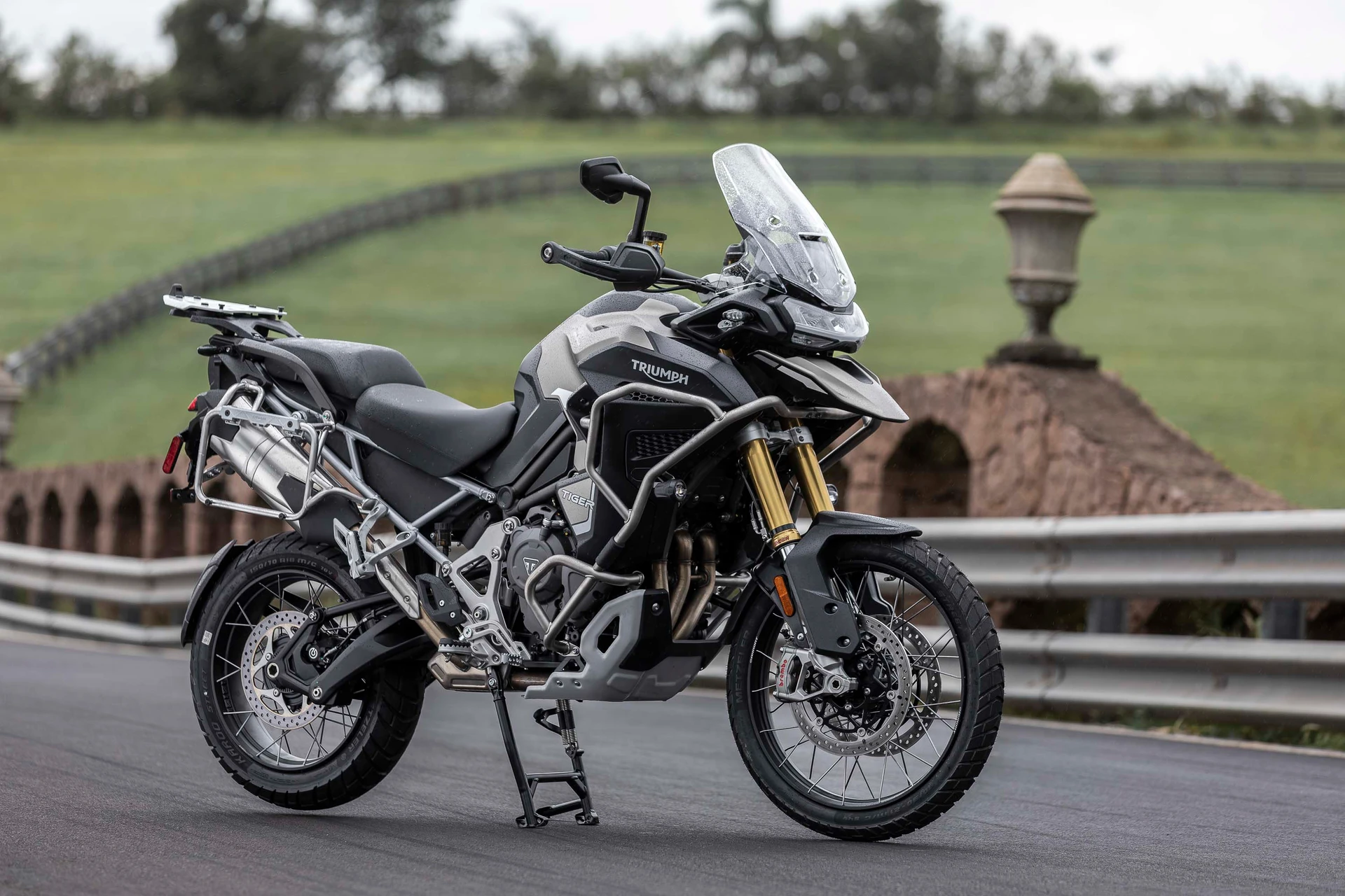 No dia 8 de novembro, quem comprar a Tiger 1200 ganhará um Top Box original grátis