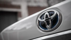 Toyota Corolla Altis Hybrid Sedan 1