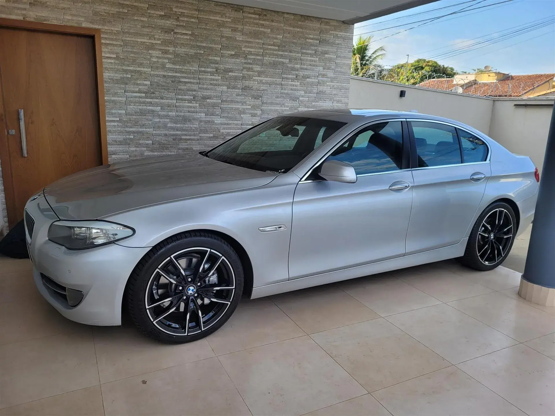 Bmw 535i 3.0 Sedan 6 Cilindros 24v Turbo Gasolina 4p Automatico Wmimagem17510137672