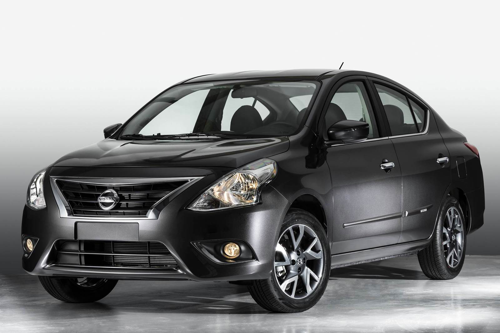 Nissan Versa 2015