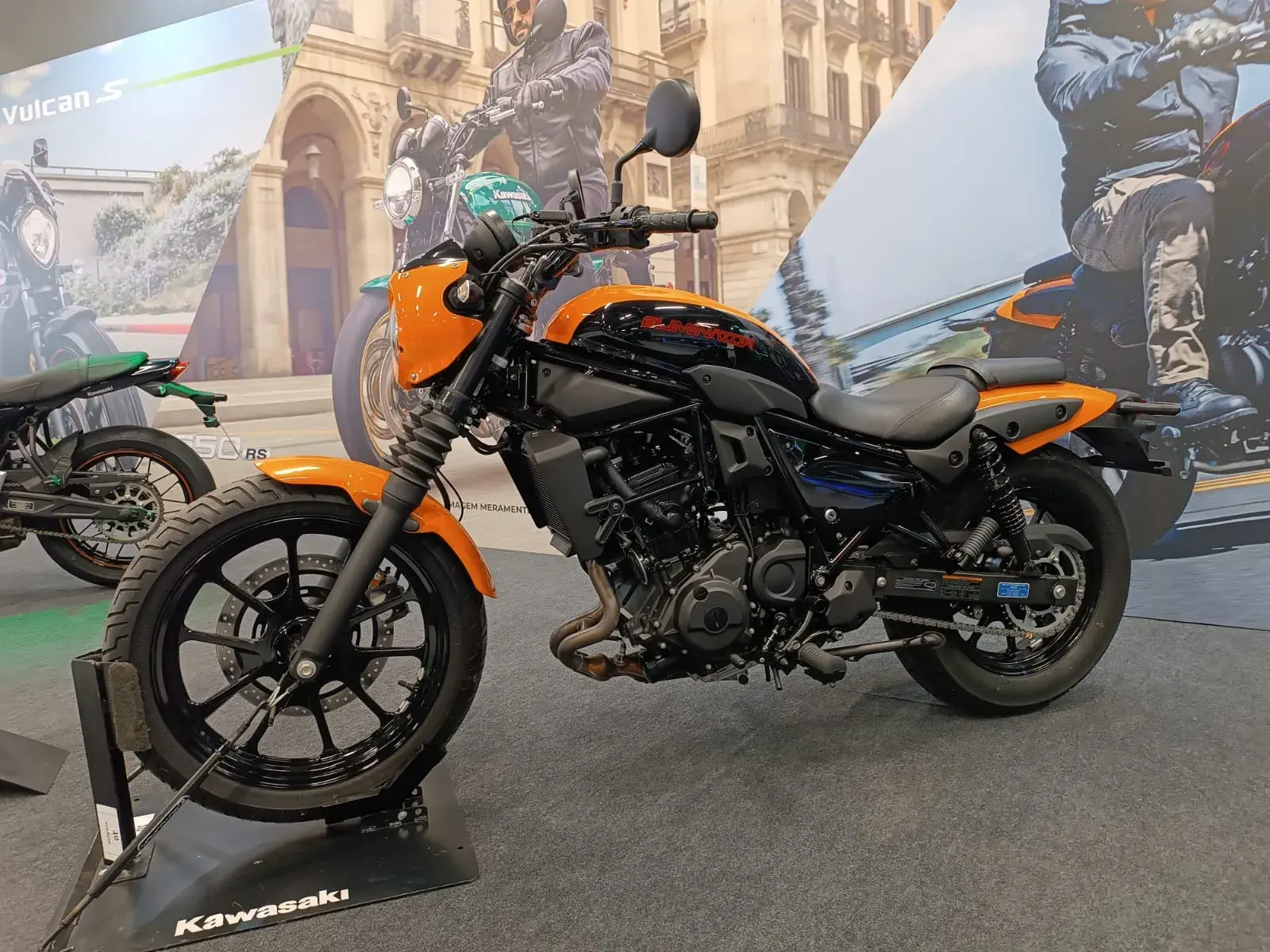 Kawasaki Eliminator 01