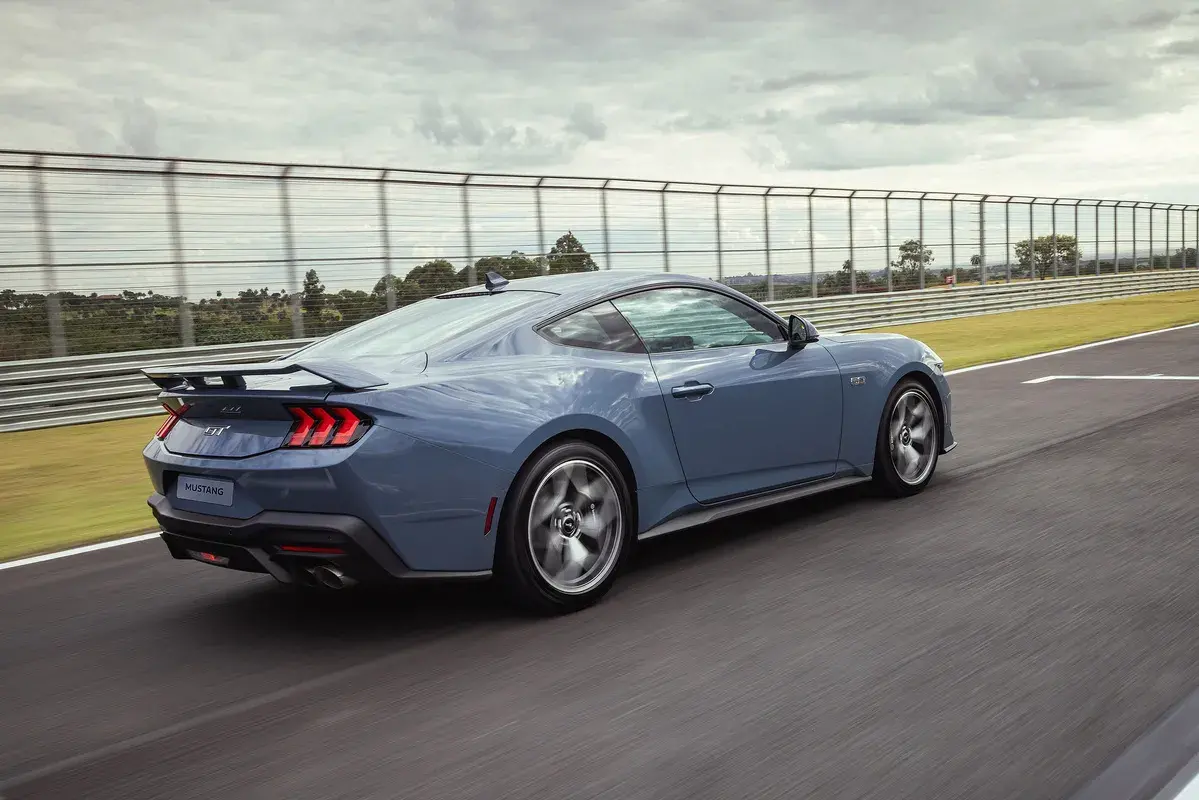 Mustang Gt Performance Pista (10)