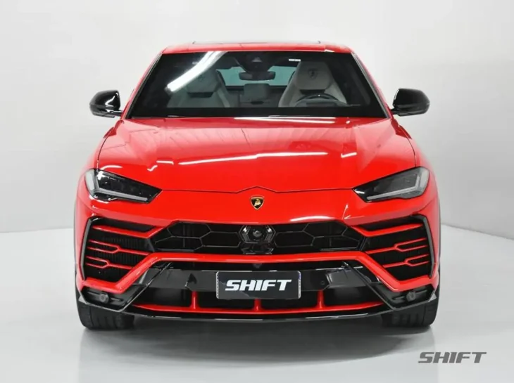 10 carros usados mais buscados acima de R$ 1 mi