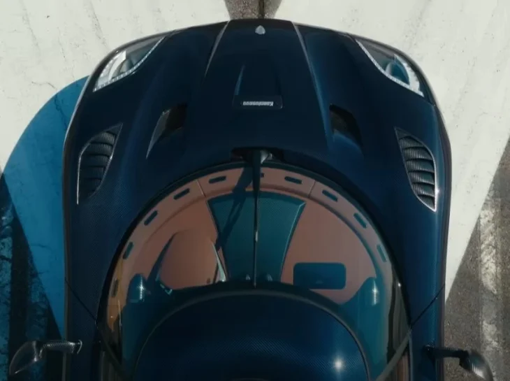 Koenigsegg cria supercarro que é "três-em-um"