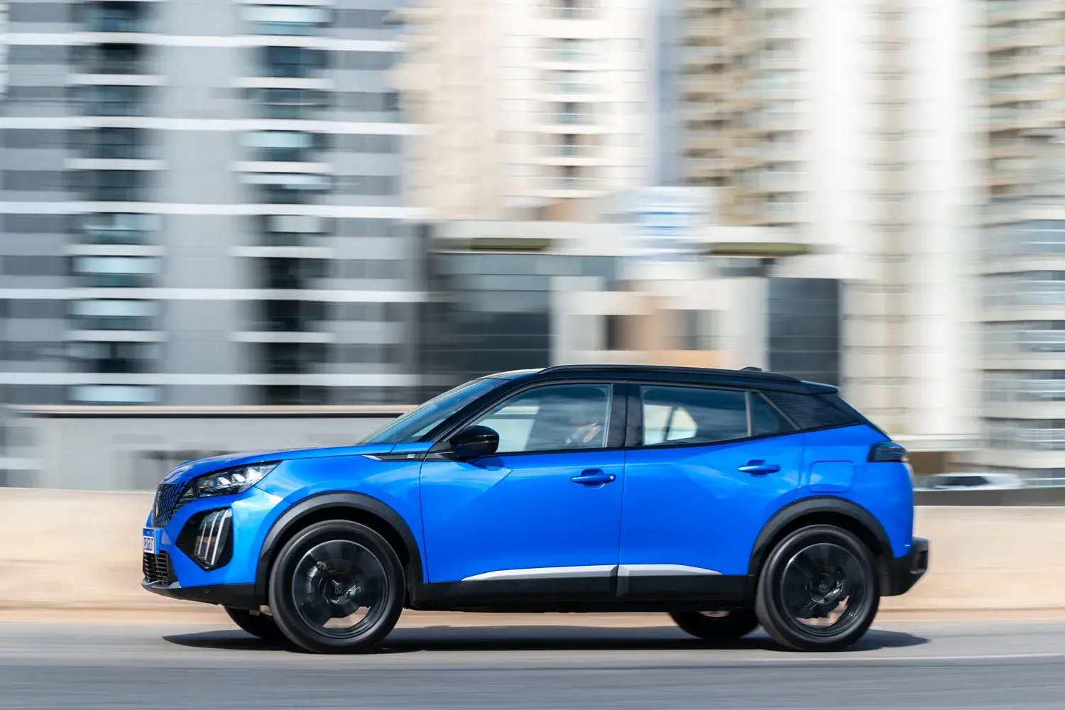 Novo Peugeot E-2008 (13)