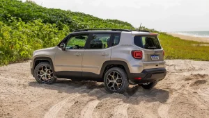 SUV: Jeep Renegade Sahara 2025 (14)